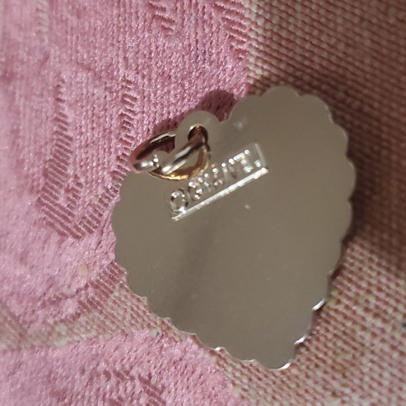 Chanel charm - Picture 3 of 3